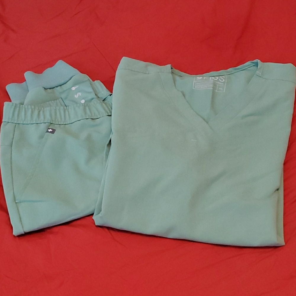 Figs Scrubs
